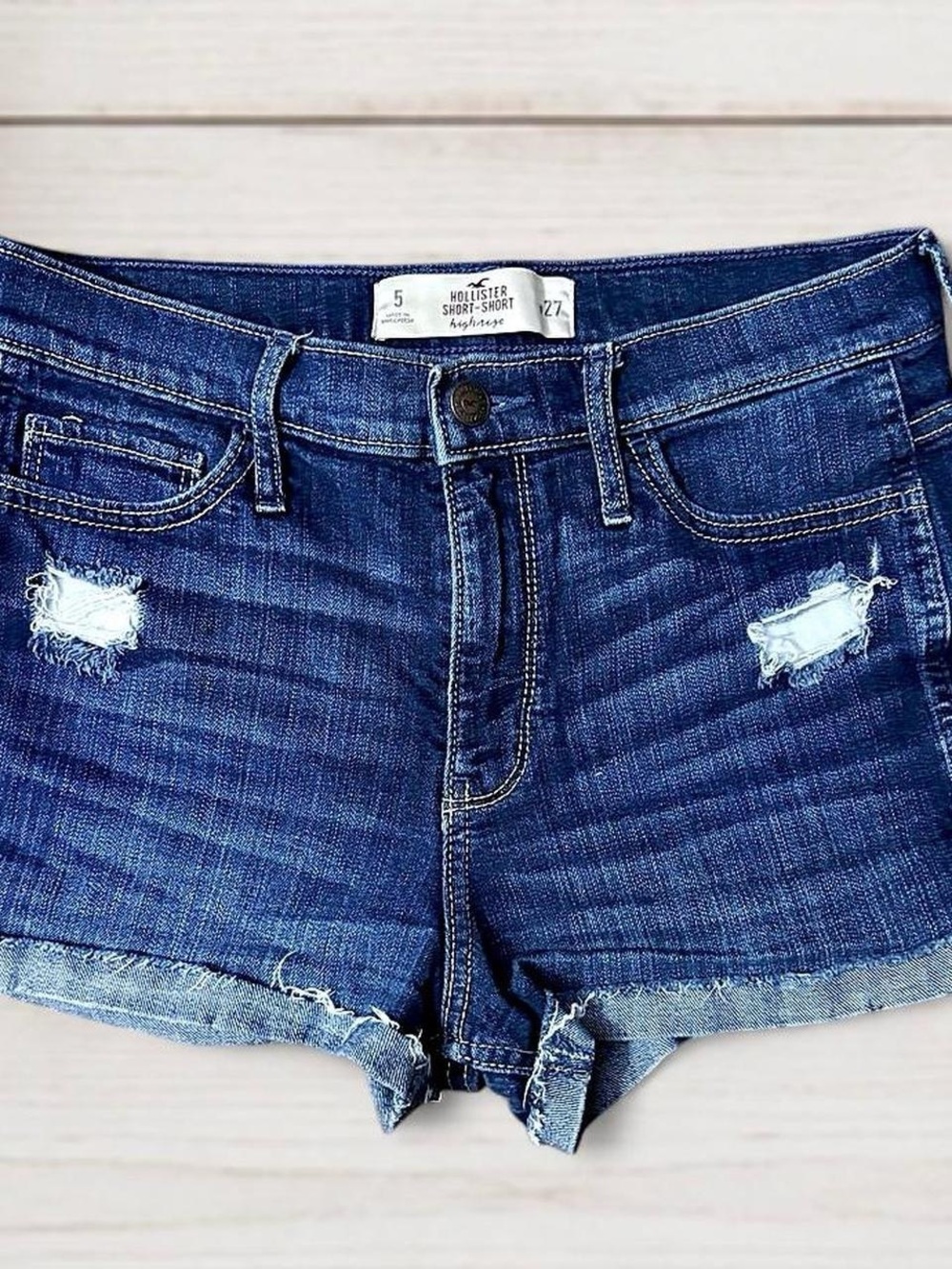 Hollister Women Size 5 27” Waist Short High Rise Blue Denim Distress Jean Shorts
